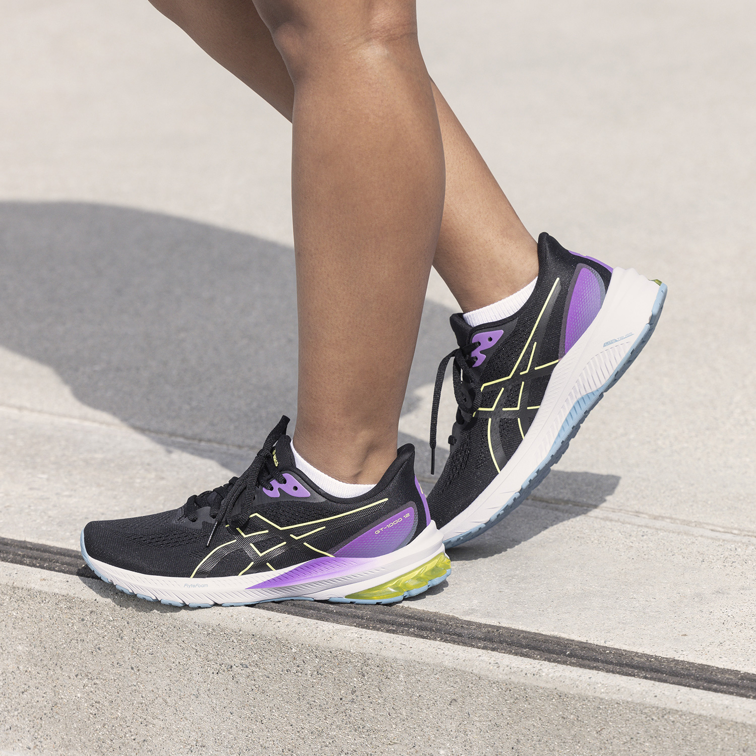 Asics GT 1000 12 Black/Glow Yellow