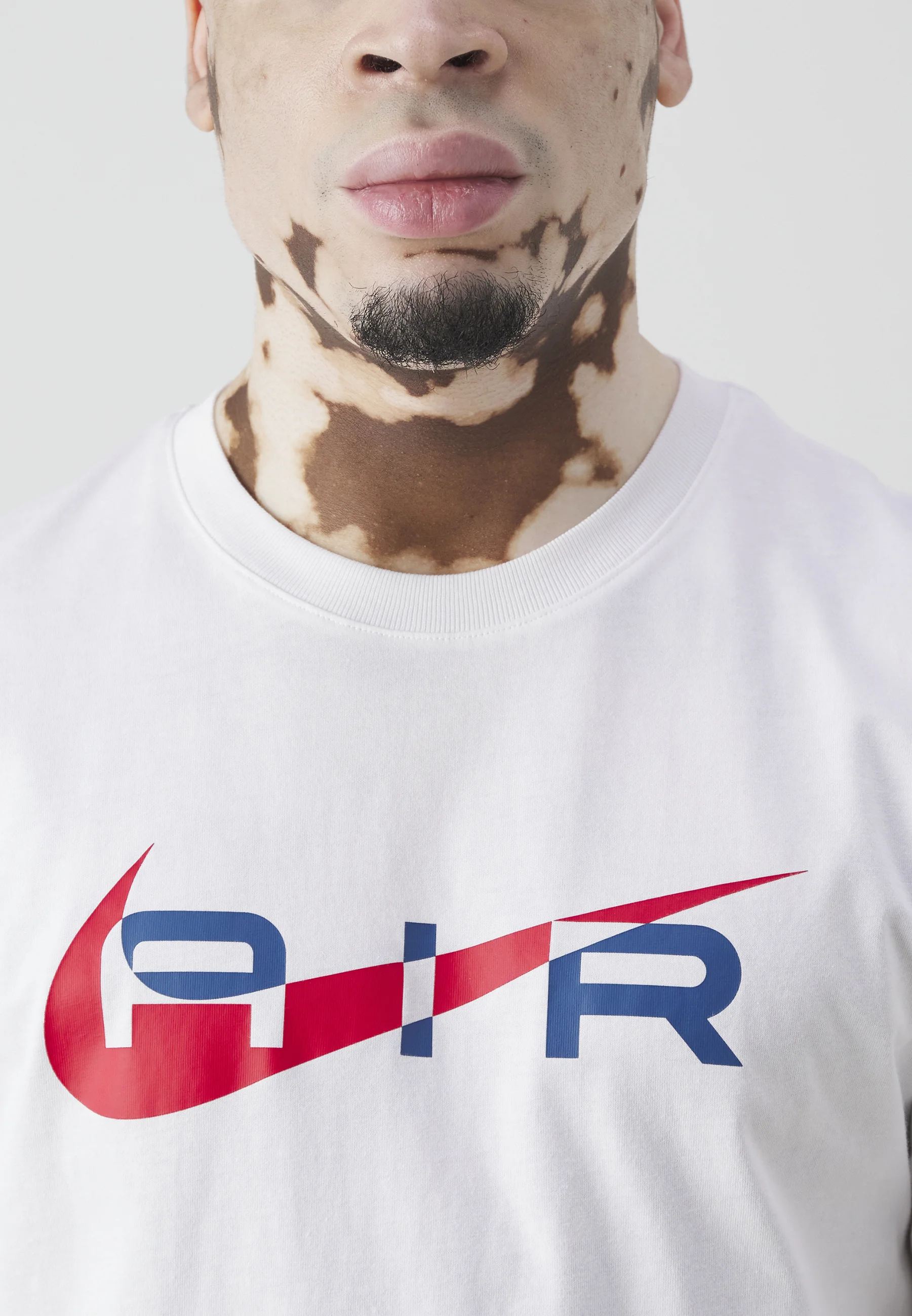 Nike Sportswear AIR GRAPHIC TEE - T-shirt con stampa