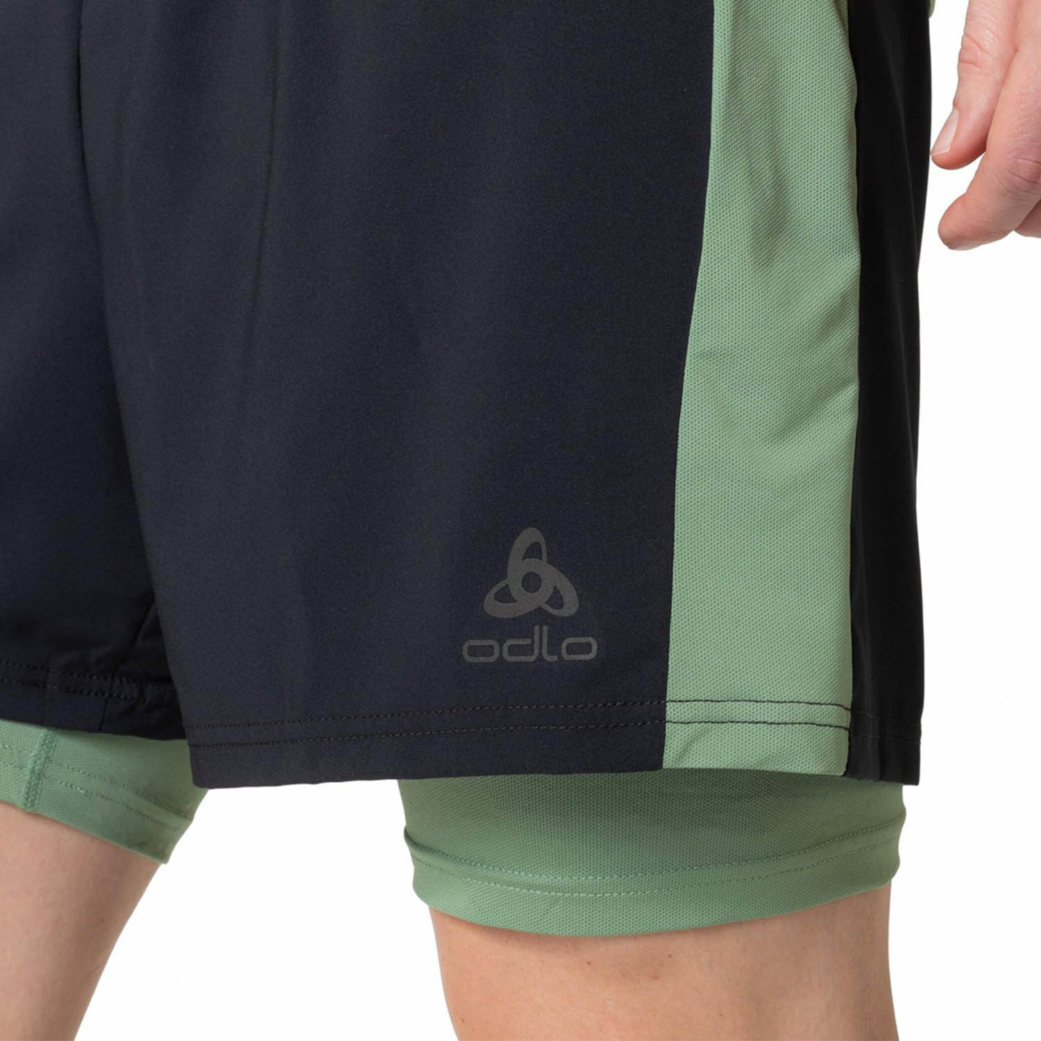Odlo Essential 2 in 1 5in Pantaloncini Black/Loden Frost
