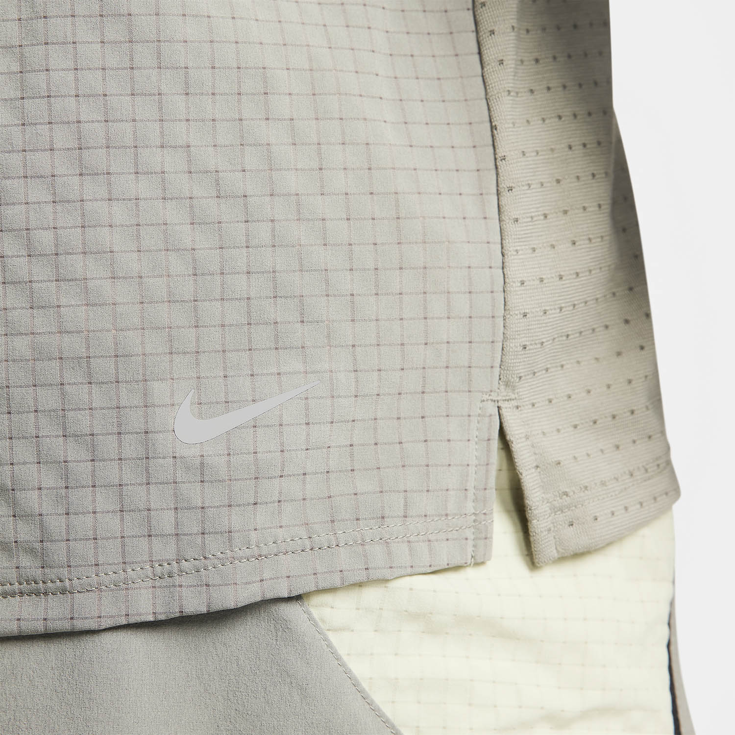 Nike Dri-FIT Solar Chase Maglietta Dark Stucco/Summit White