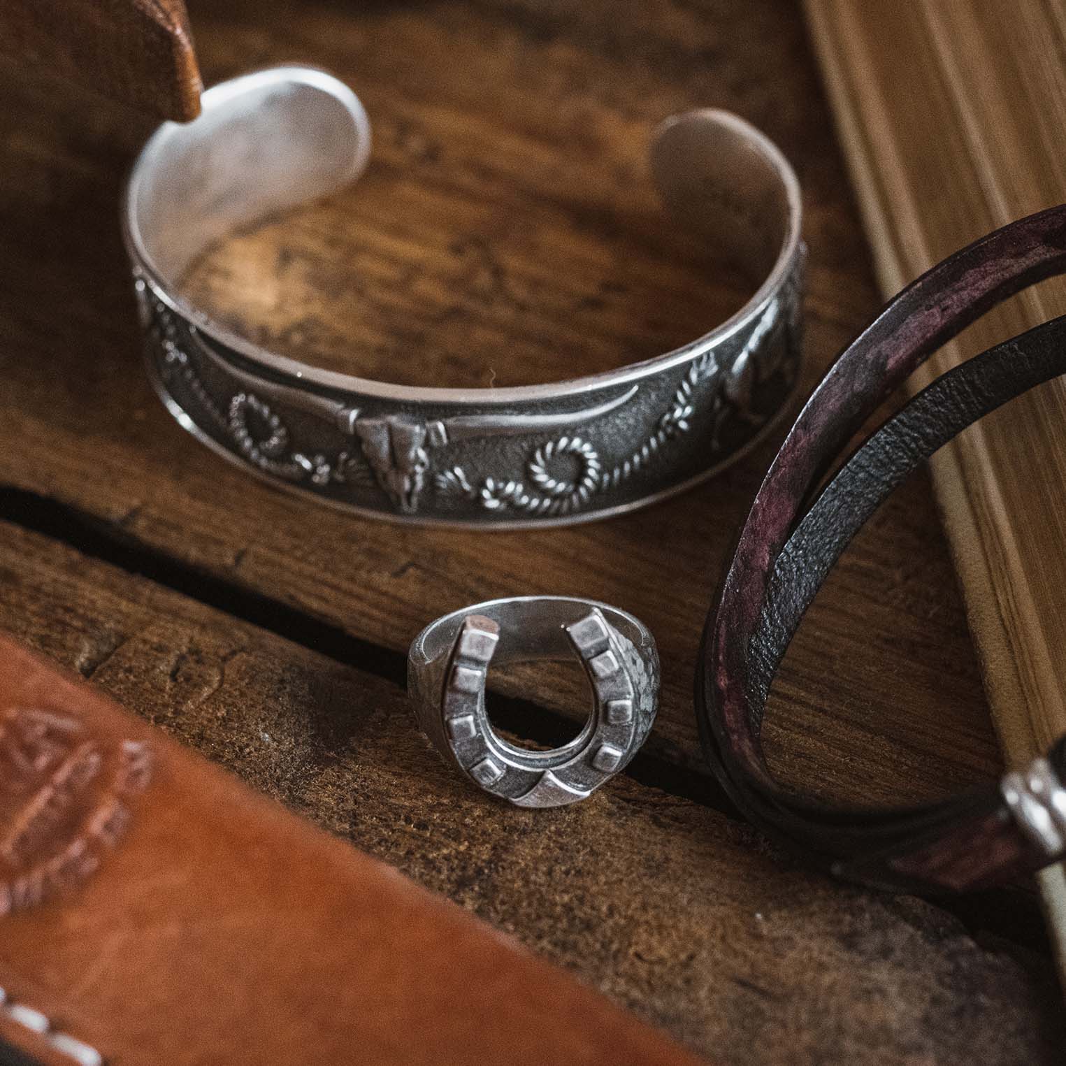 Horseshoe Ring