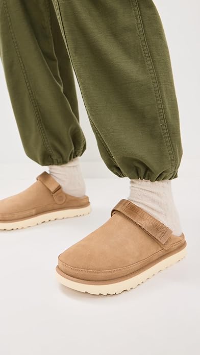 UGG Women's Goldenstar ClogUGG Women's Goldenstar Clog