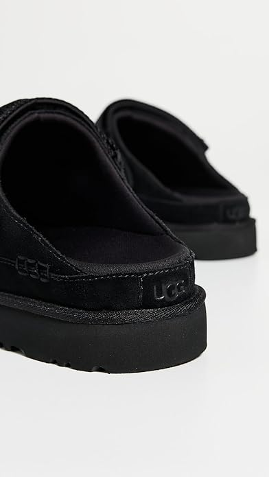 UGG Women's Goldenstar ClogUGG Women's Goldenstar Clog