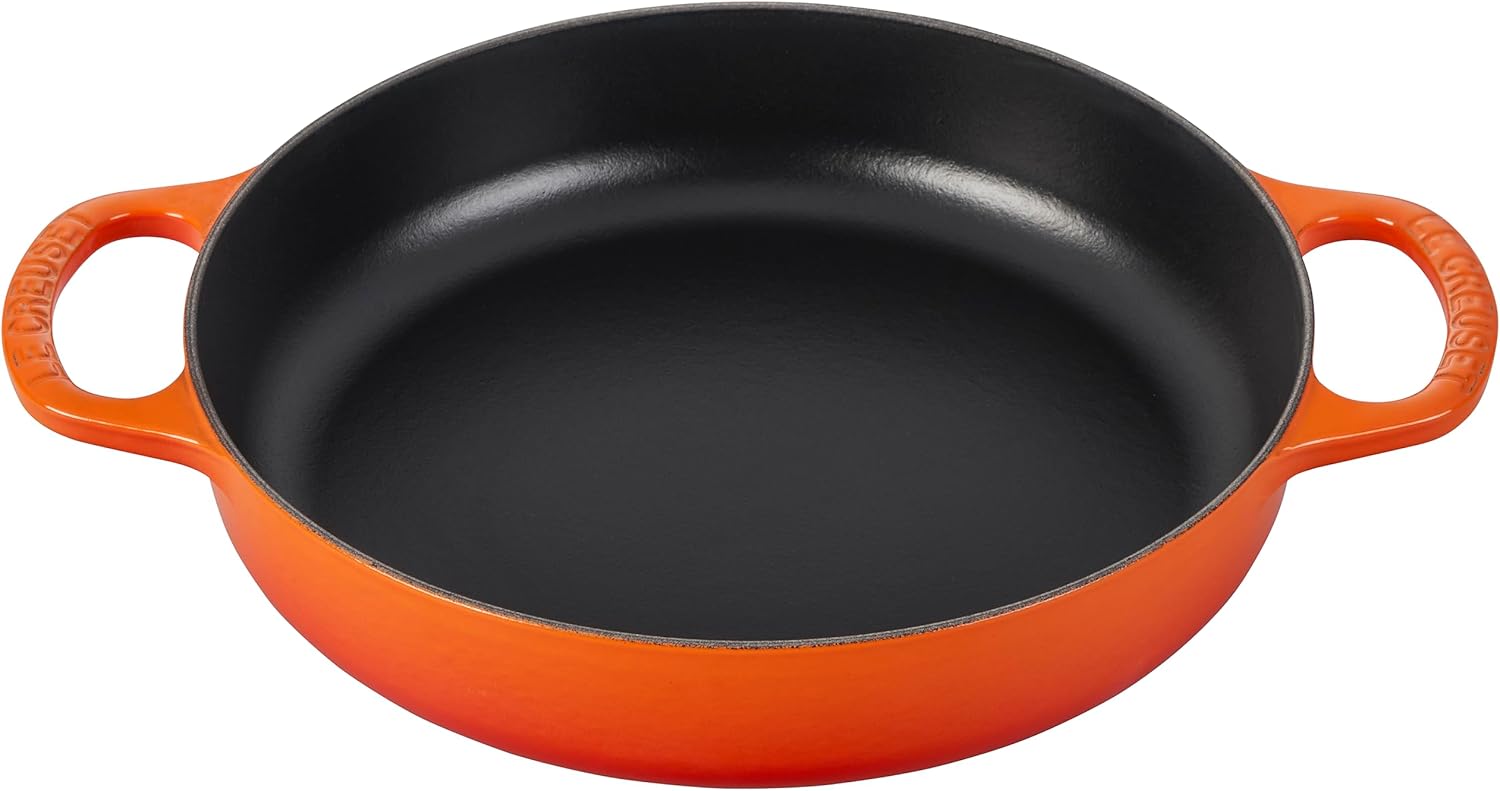 Le Creuset Signature 11-inch Cast Iron Skillet