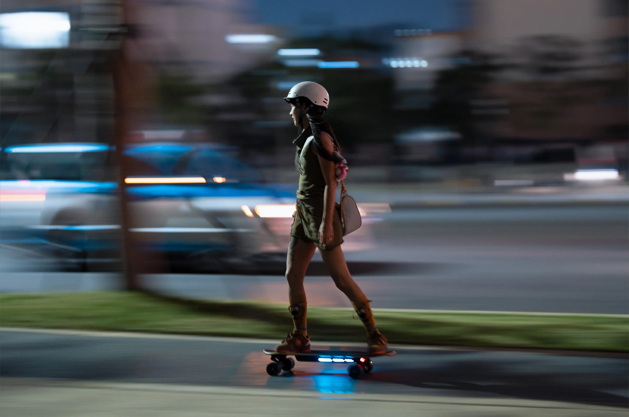 Exway Ripple Electric Skateboard - effortless Ride, Maximum Fun