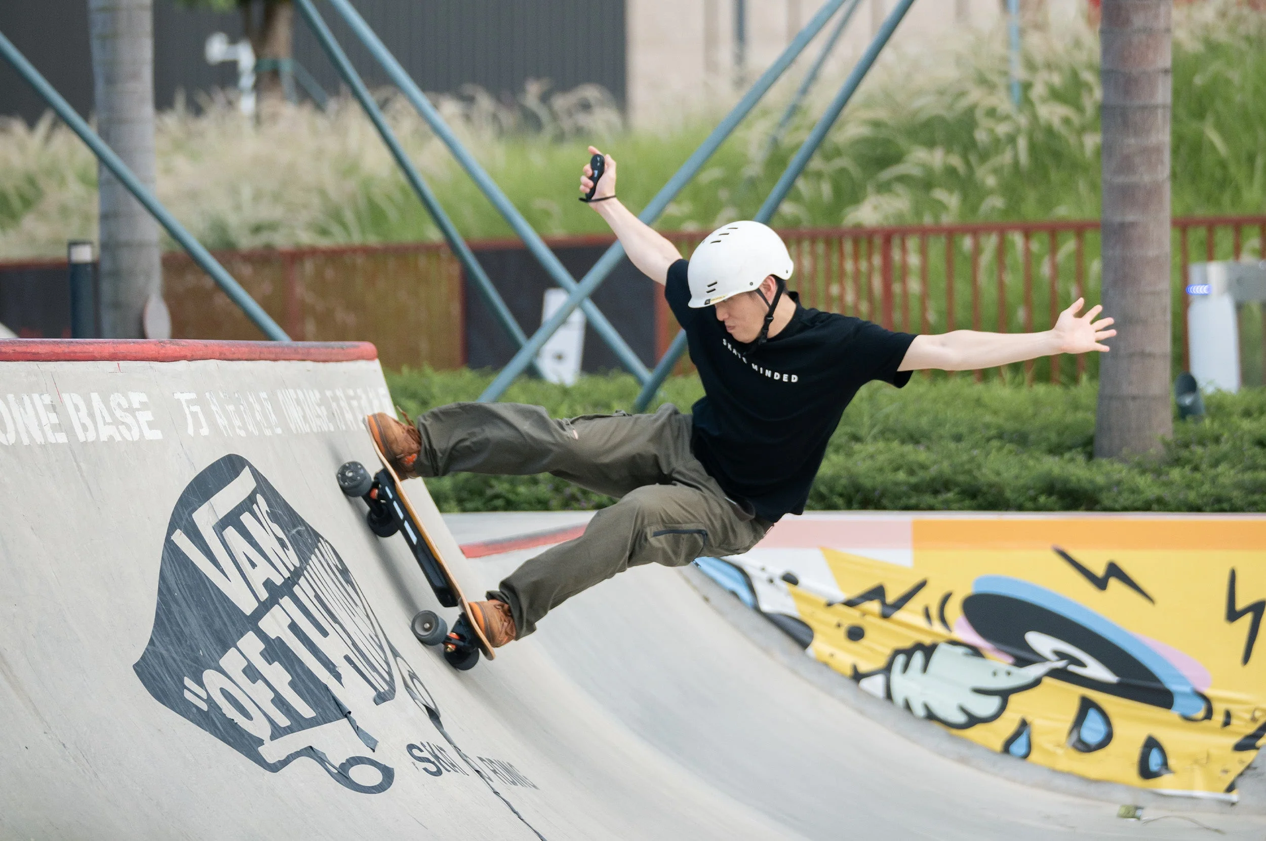 Exway Ripple Electric Skateboard - effortless Ride, Maximum Fun