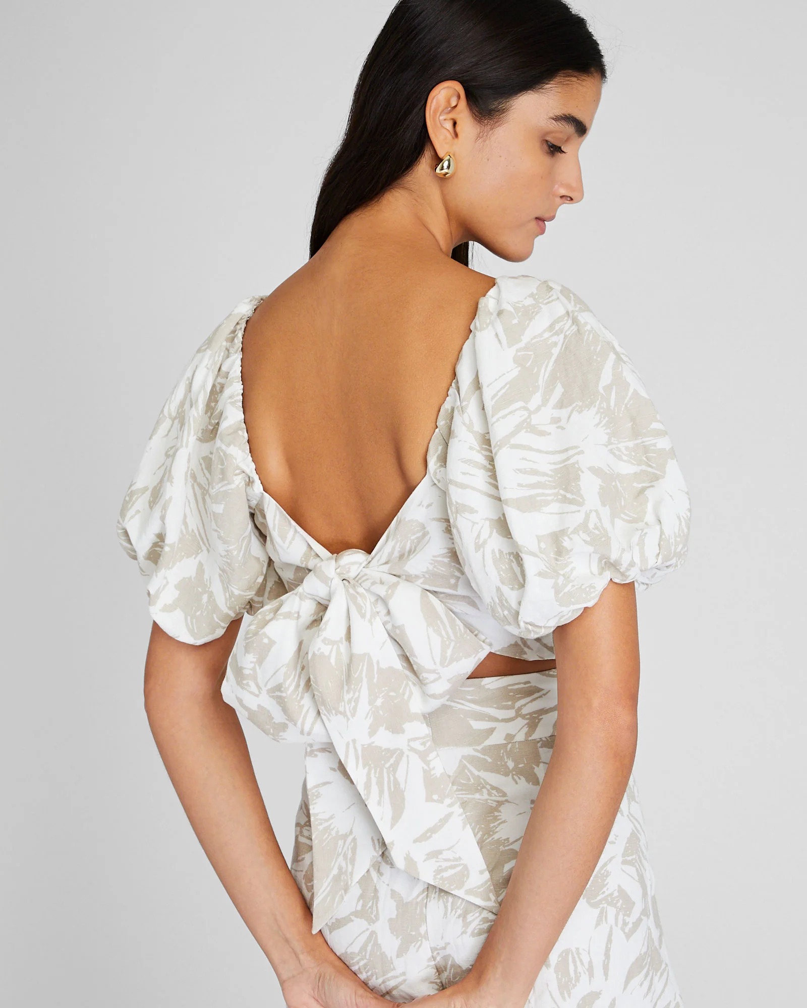 Balloon Sleeve Crop Top