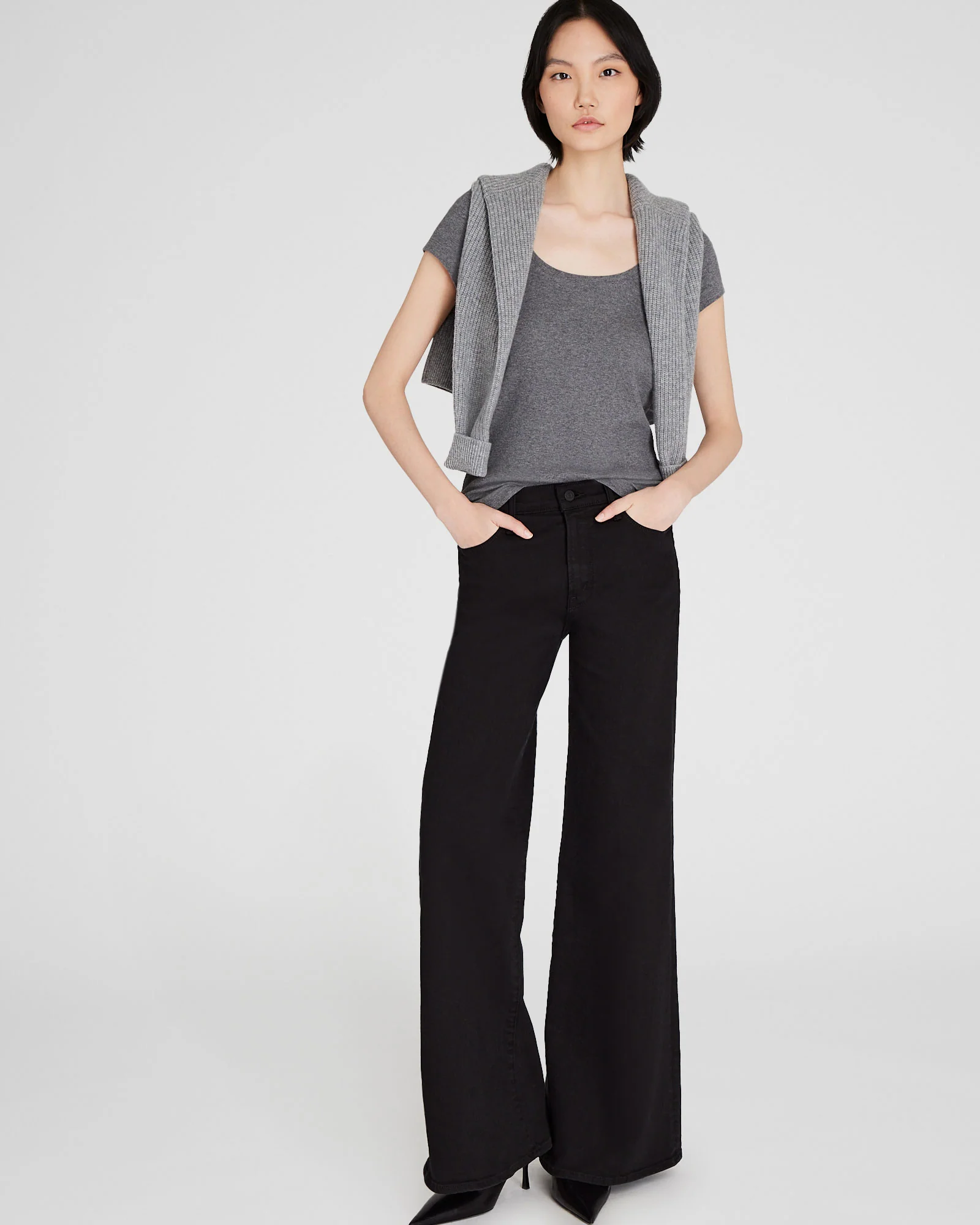 Bowee Scoop Neck Tee