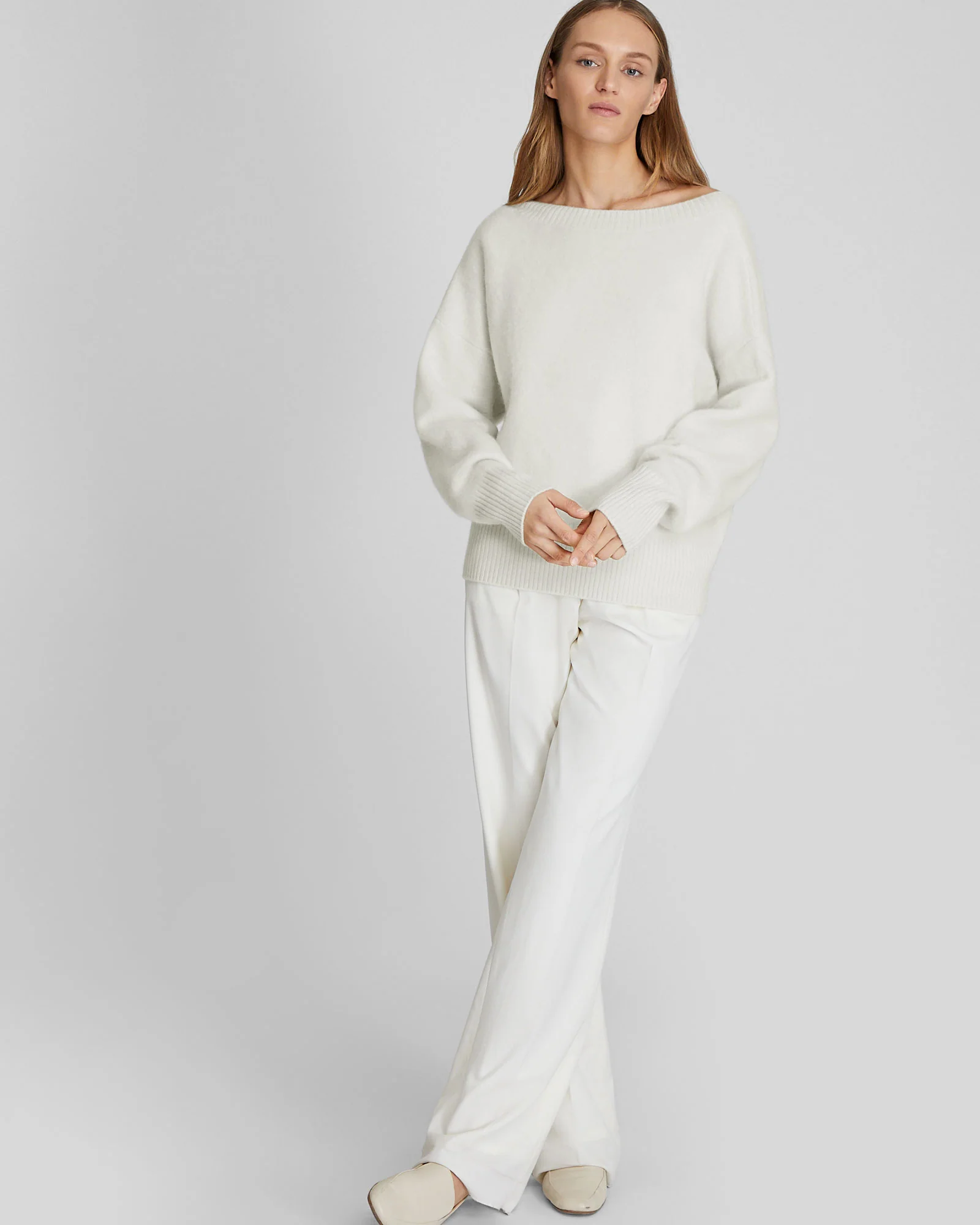 Brushed Cashmere V-Back Sweater