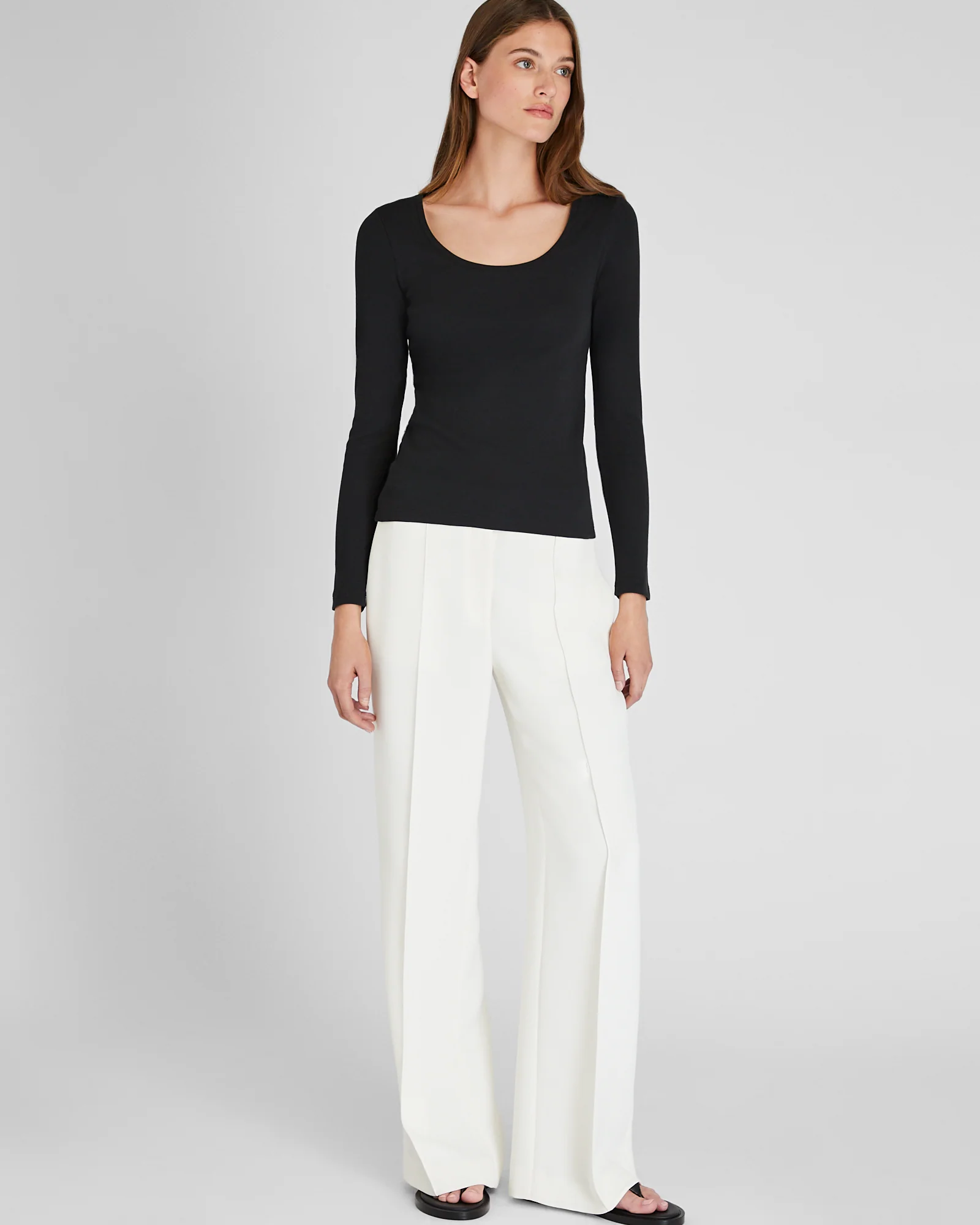 Bowee Long-Sleeve Scoop Neck Tee