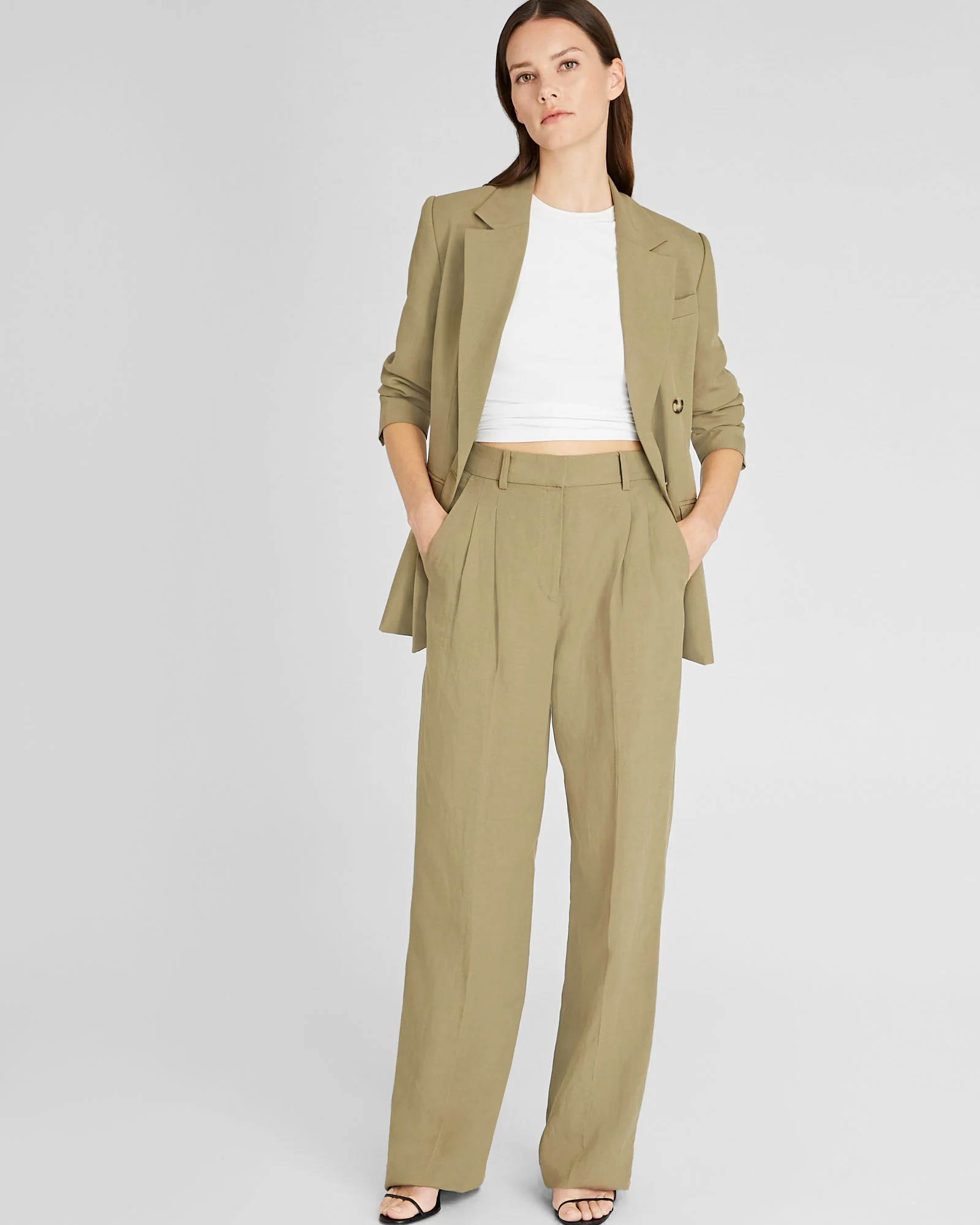 Pleated Lightweight Trouser