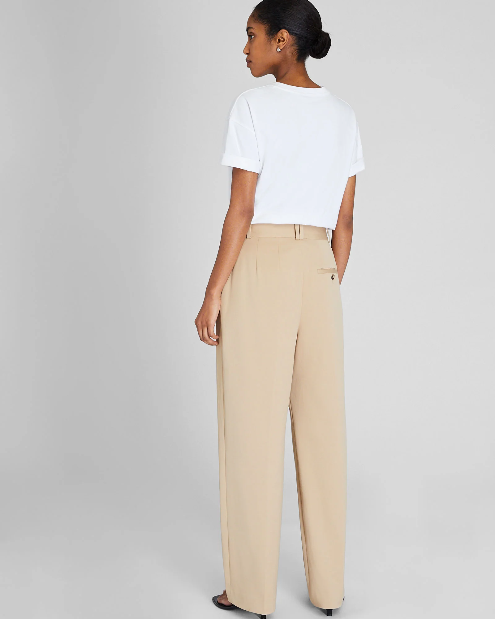 Single Pleat Trouser