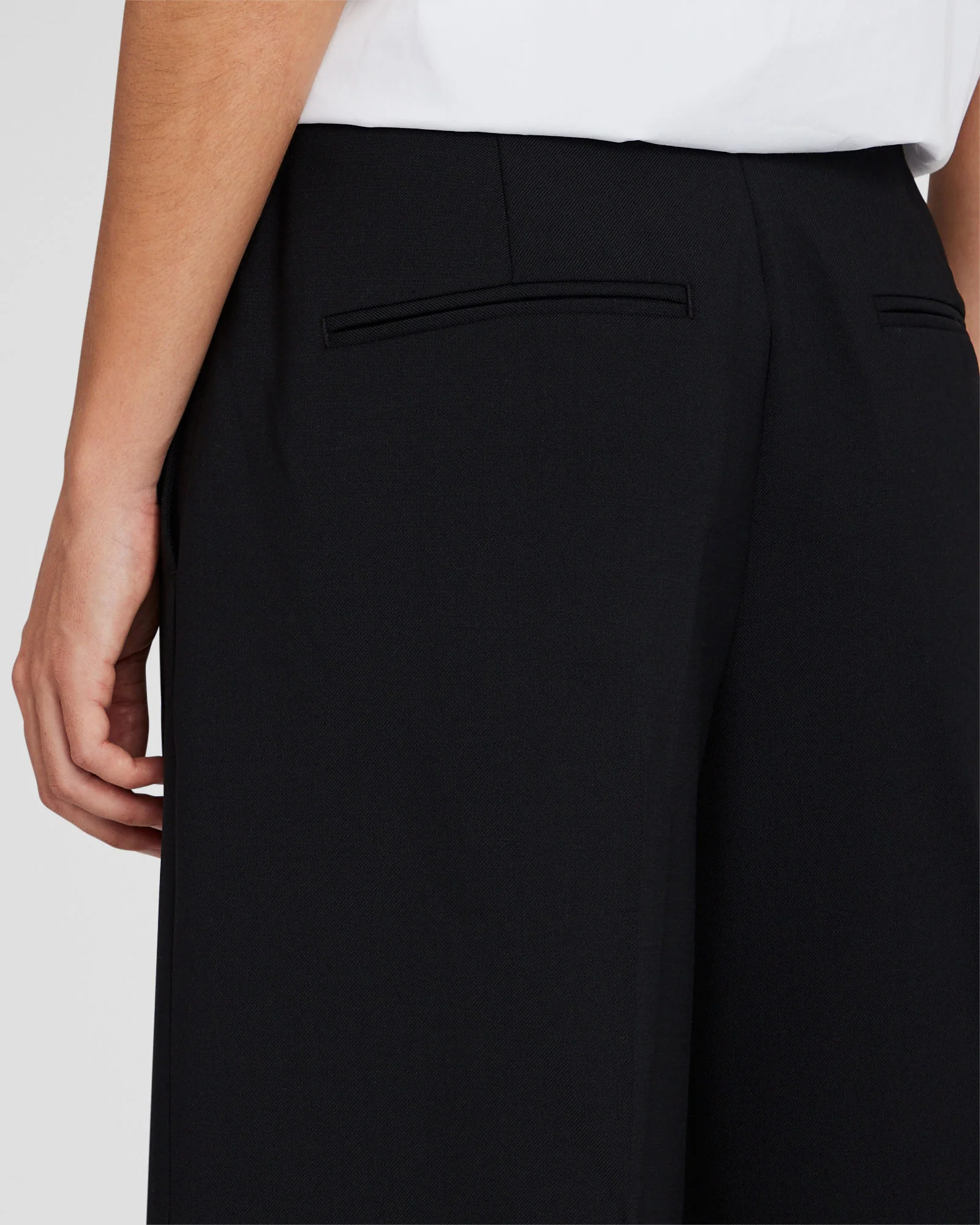 Wide-Leg Borrem Pants