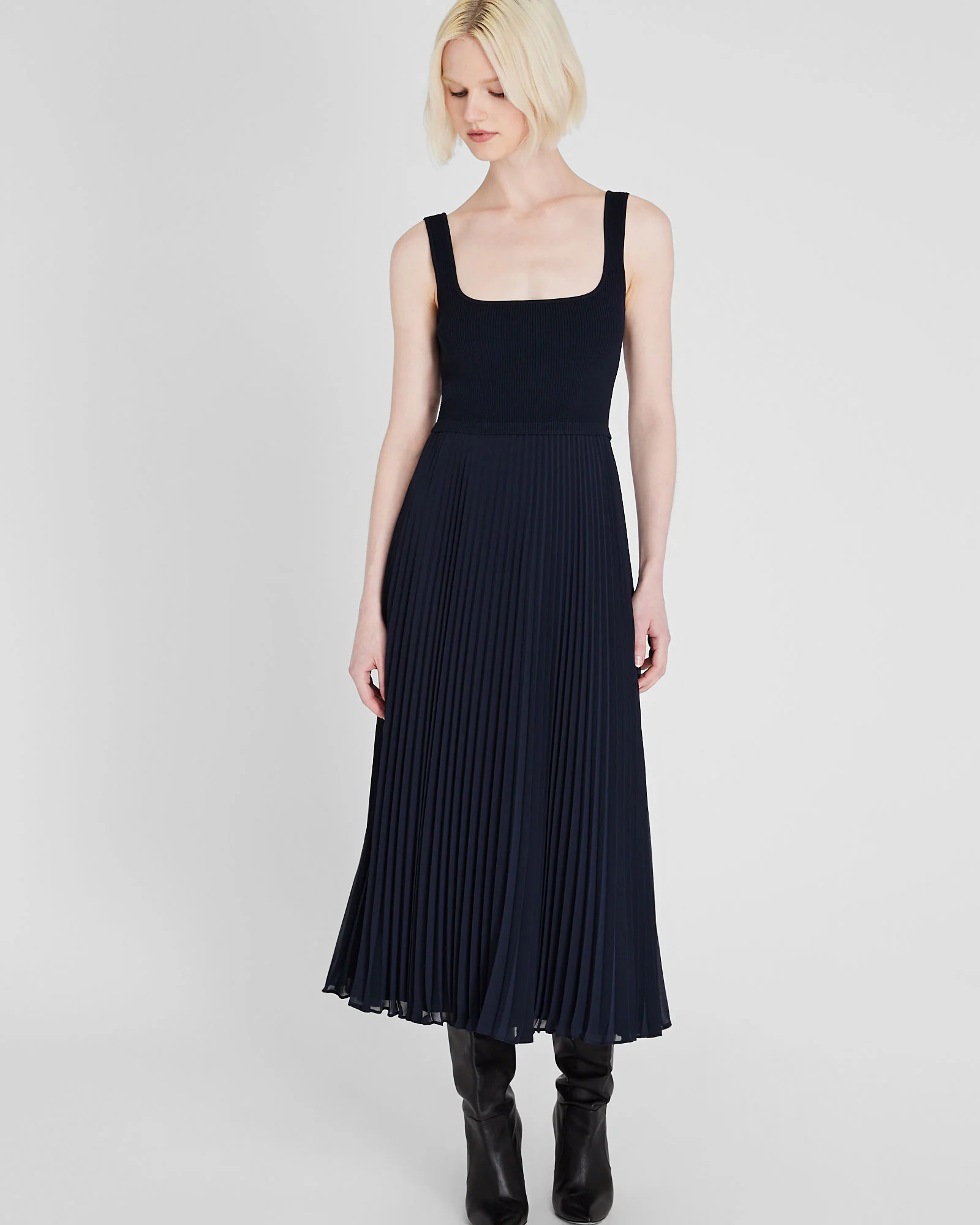 Sleeveless Knit Pleated Maxi Dress
