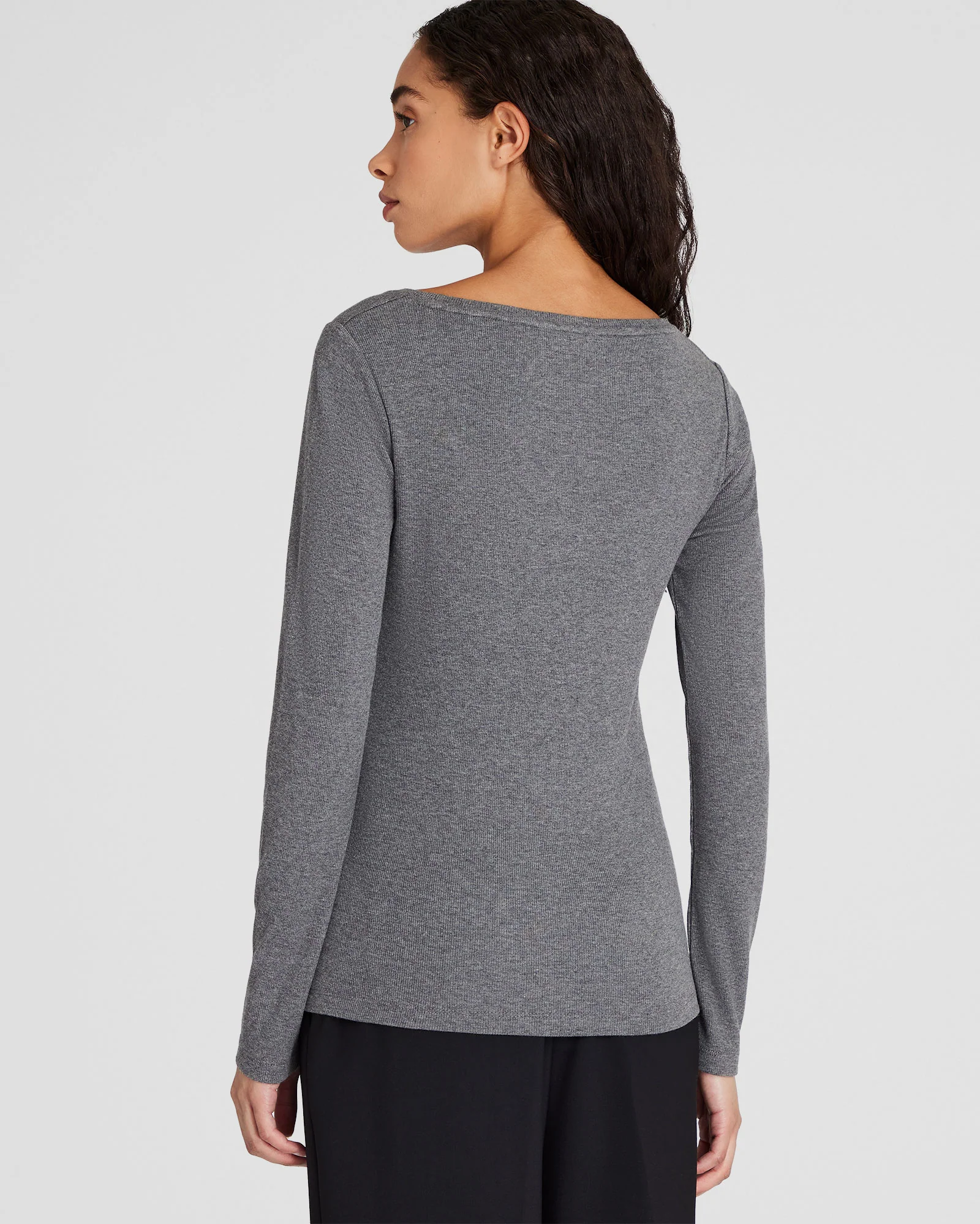 Bowee Long-Sleeve Scoop Neck Tee