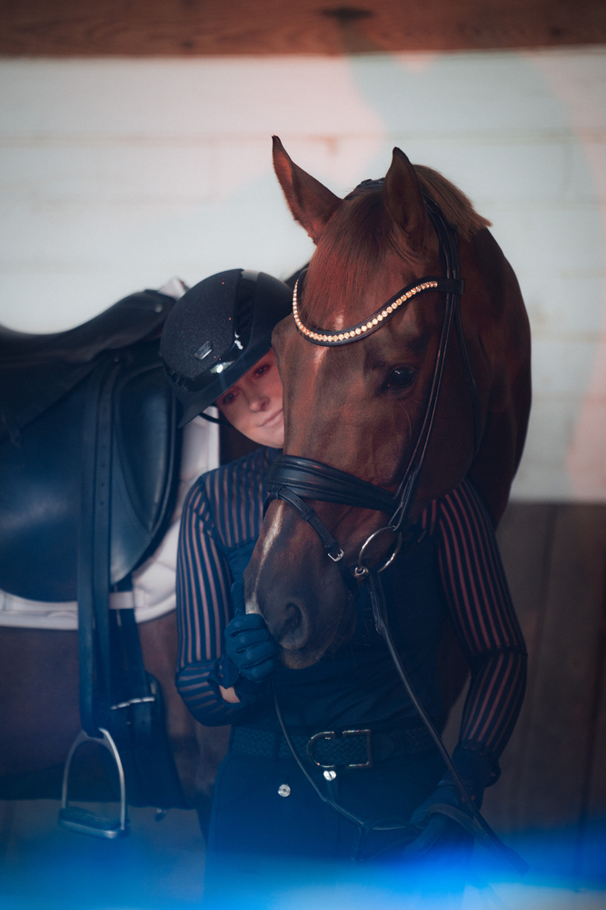 AIRLUXE SUPREME GLAM LONG VISOR<br>RIDING HELMET
