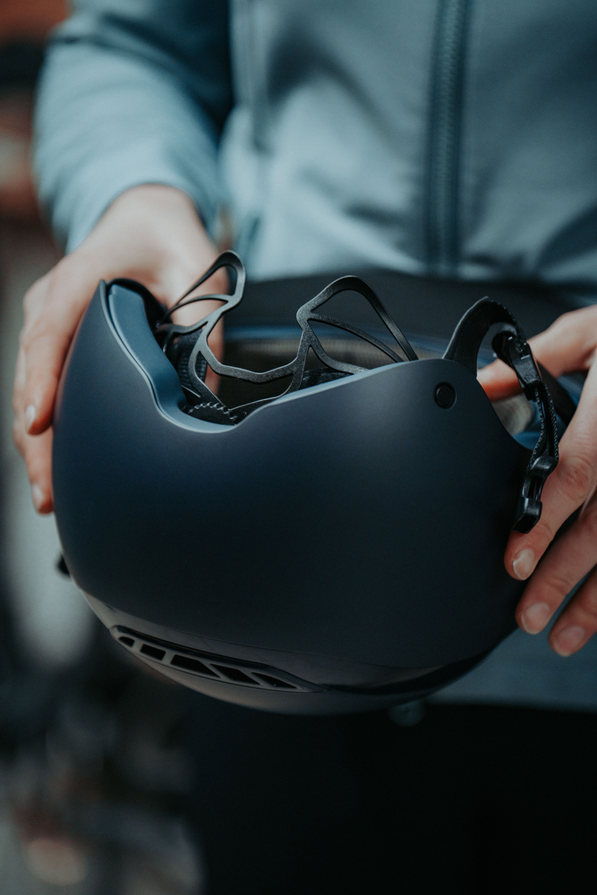 AIRLUXE PURE LONG VISOR<br>RIDING HELMET