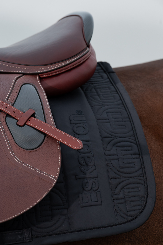 BIG SQUARE HIGHGLOSS<br>SADDLE CLOTH