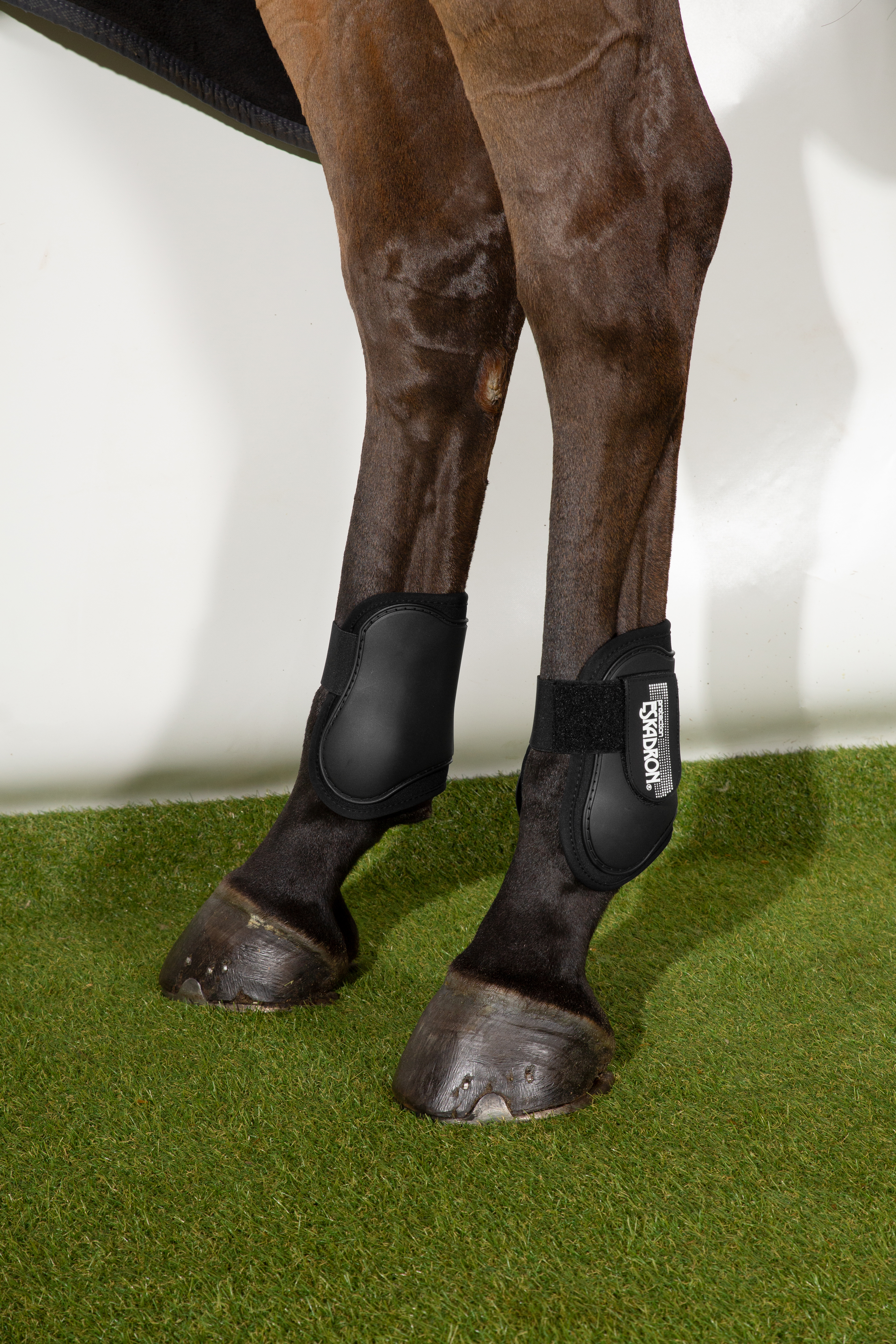 COMPACT H<br>TENDON BOOTS
