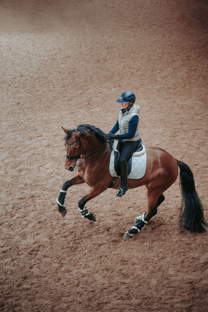 AIRLUXE PURE LONG VISOR<br>RIDING HELMET