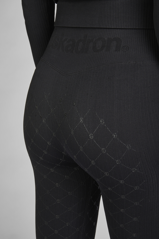 RIDING TIGHT SEAMLESS DYNAMIC<br>TIGHT