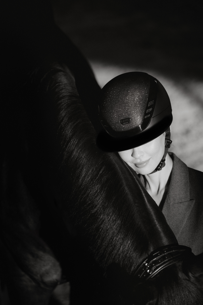 AIRLUXE SUPREME GLAM LONG VISOR<br>RIDING HELMET