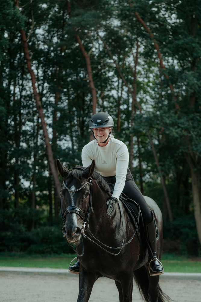 AIRLUXE SUPREME<br>RIDING HELMET