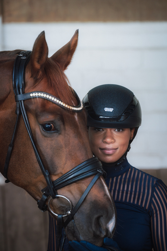 AIRLUXE SUPREME GLAM SHORT VISOR<br>RIDING HELMET