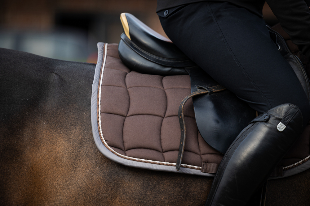 PERFORMANCE CONTRAST<br>SADDLE CLOTH