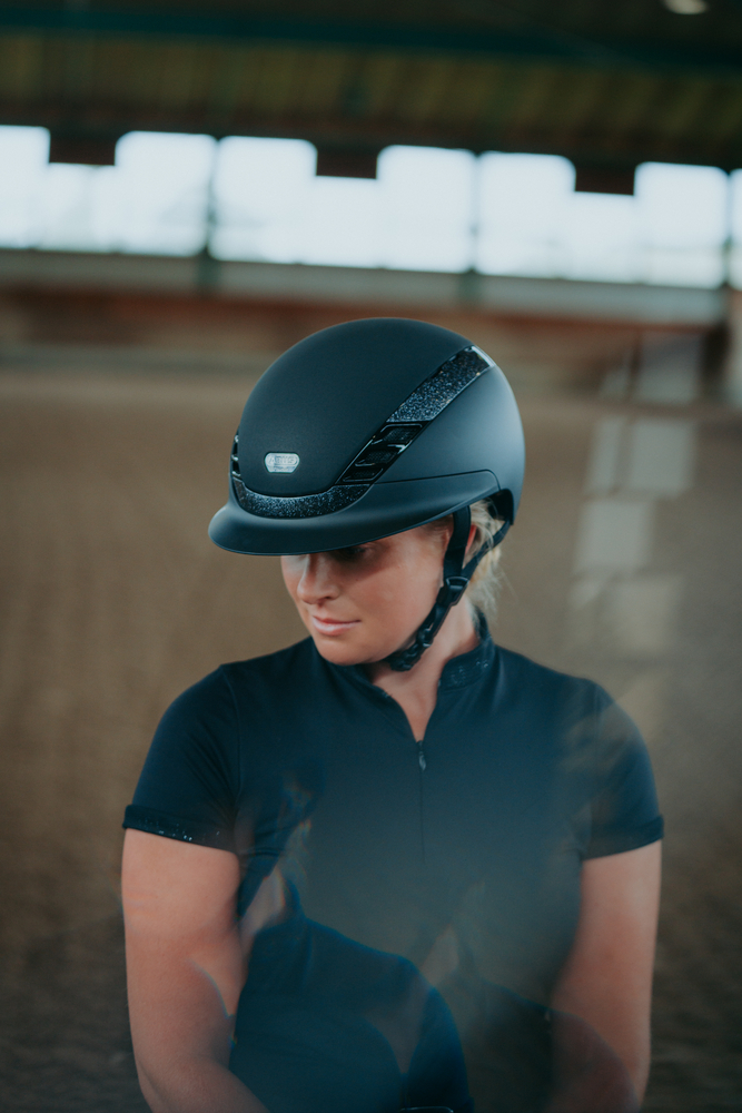 AIRLUXE SUPREME<br>RIDING HELMET