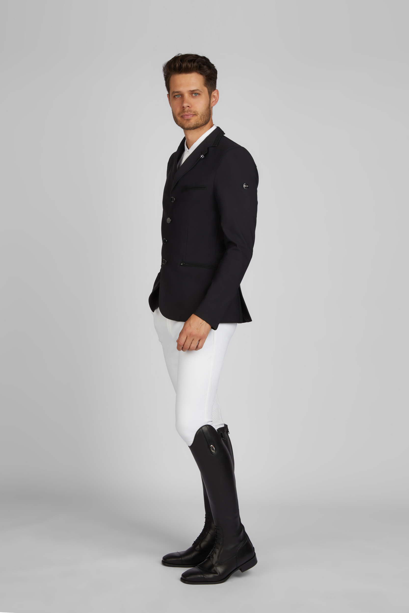 PIKEUR LUIS<br>SAKKO