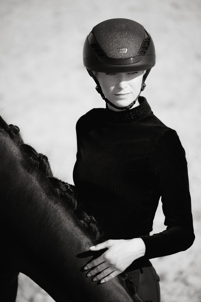 AIRLUXE SUPREME GLAM SHORT VISOR<br>RIDING HELMET