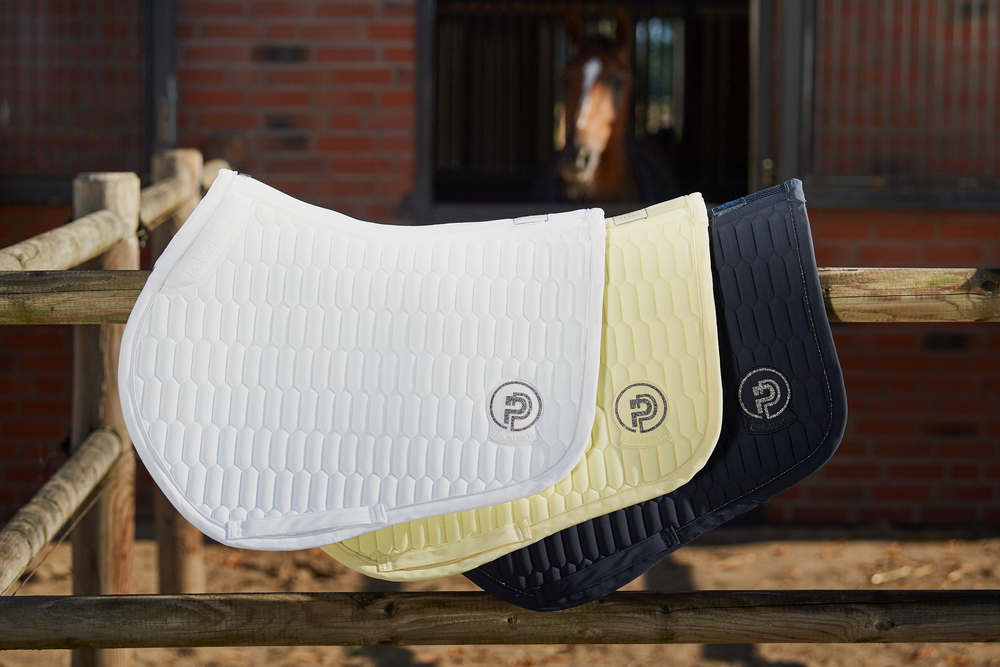 SOFTSHELL AVANTGARDE<br>SADDLE CLOTH