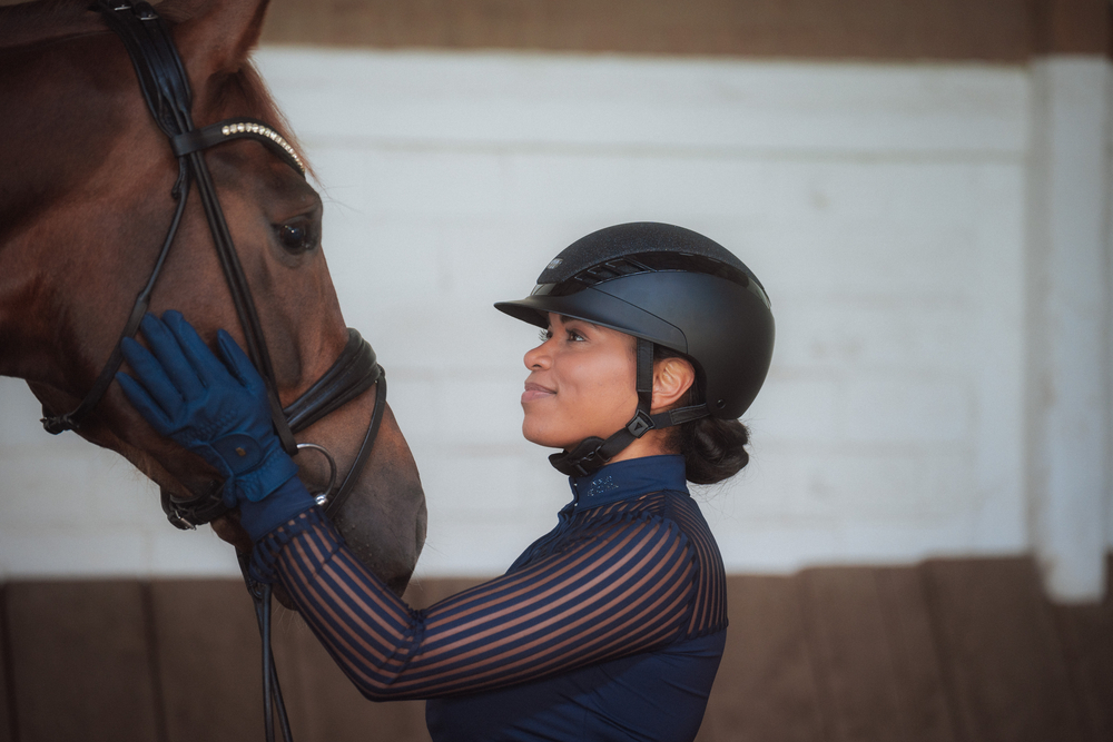 AIRLUXE SUPREME GLAM SHORT VISOR<br>RIDING HELMET