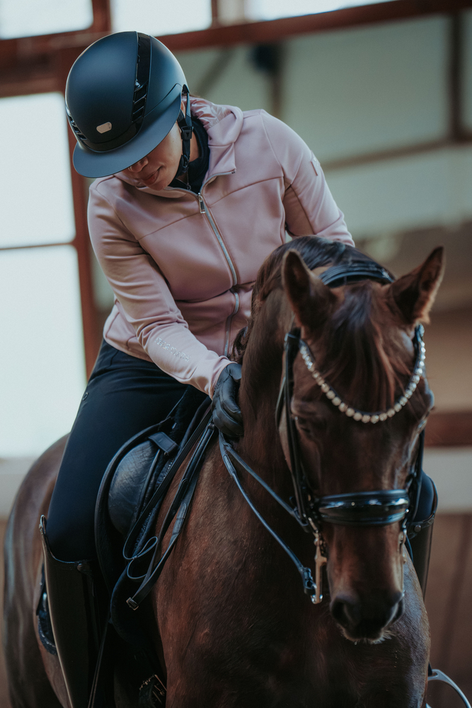 AIRLUXE PURE LONG VISOR<br>RIDING HELMET