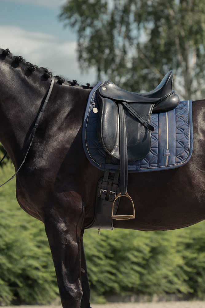 BIG SQUARE GLAM<br>SADDLE CLOTH