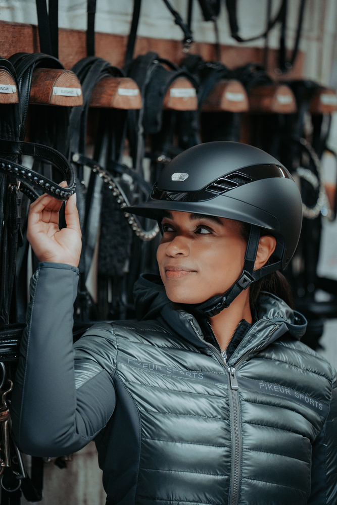 AIRLUXE PURE LONG VISOR<br>RIDING HELMET