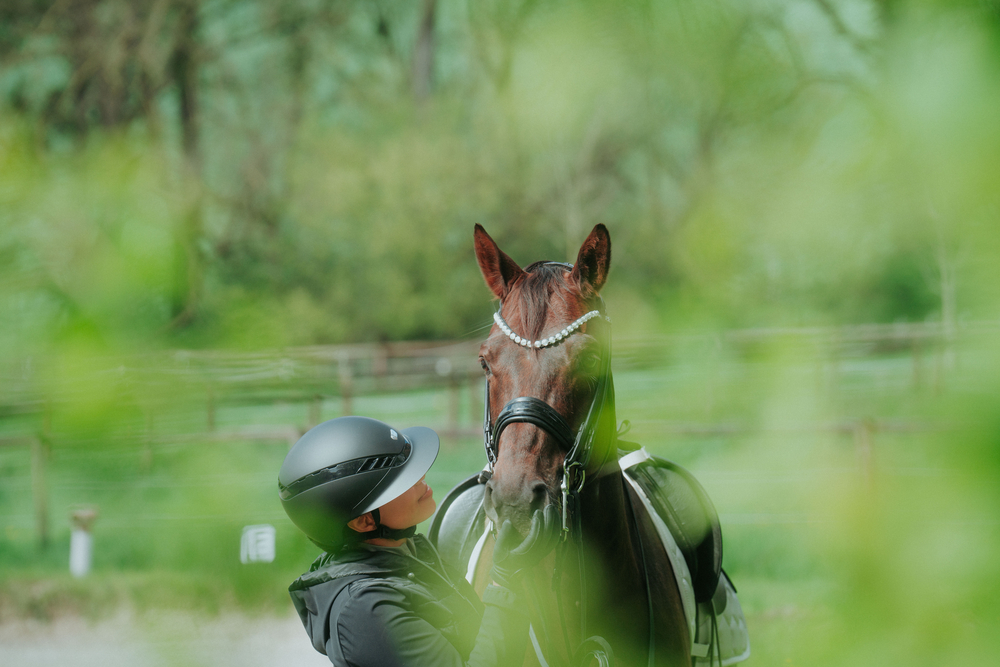 AIRLUXE PURE LONG VISOR<br>RIDING HELMET