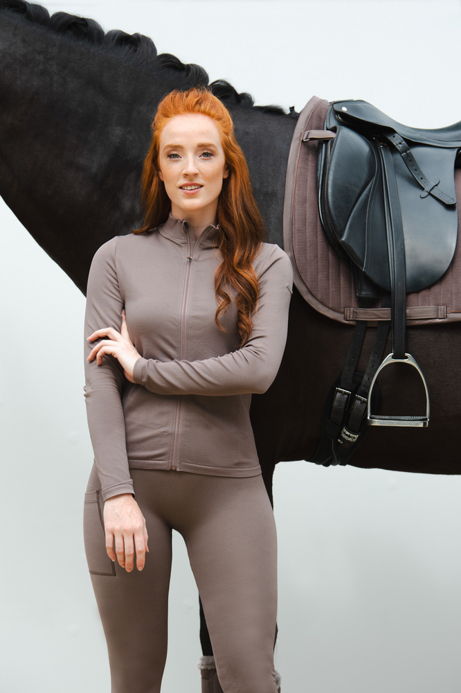 SEAMLESS<br>ZIP-SHIRT