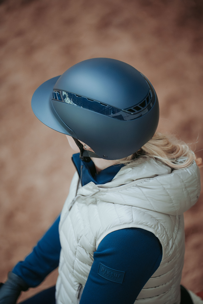 AIRLUXE PURE LONG VISOR<br>RIDING HELMET