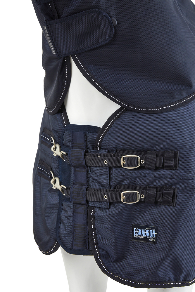 1680 DENIER<br>BRUSTZWISCHENSTüCK