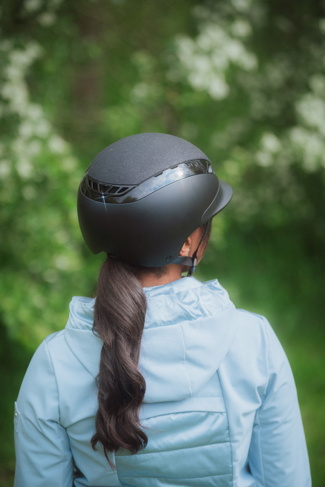 AIRLUXE SUPREME GLAM SHORT VISOR<br>RIDING HELMET