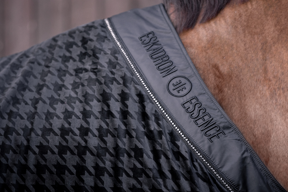 VELVET ESSENCE LIMITED<br>SHOWRUG