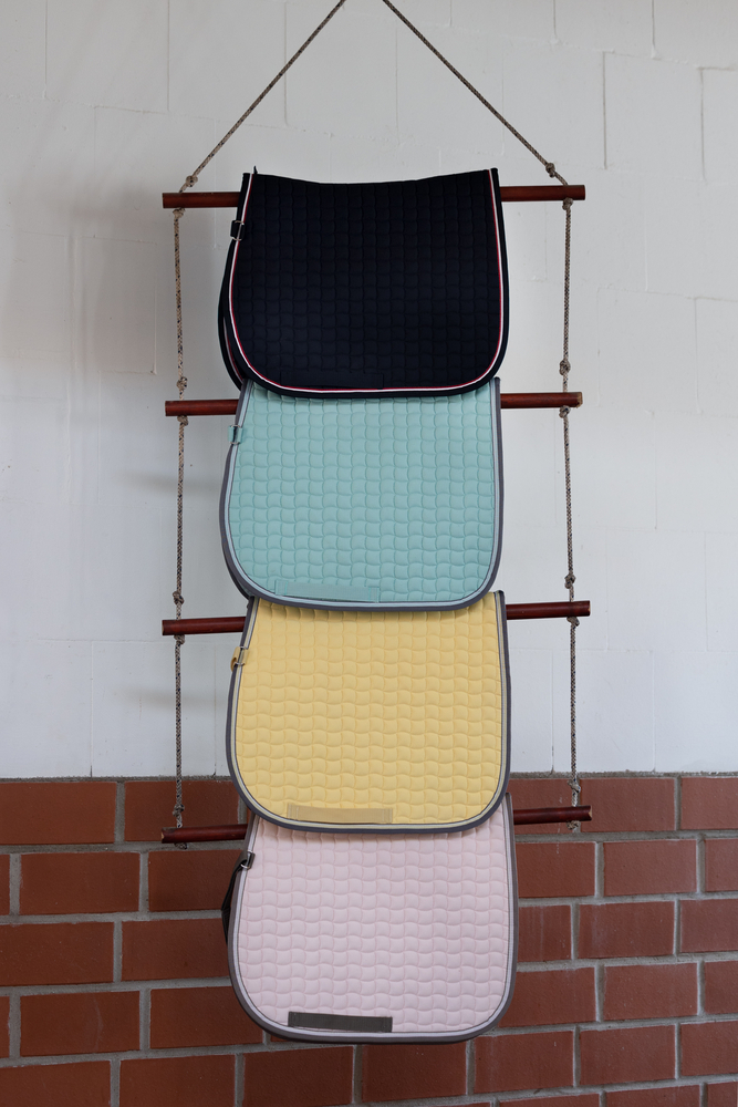 COTTON CONTRAST SHETTY<br>SADDLE CLOTH