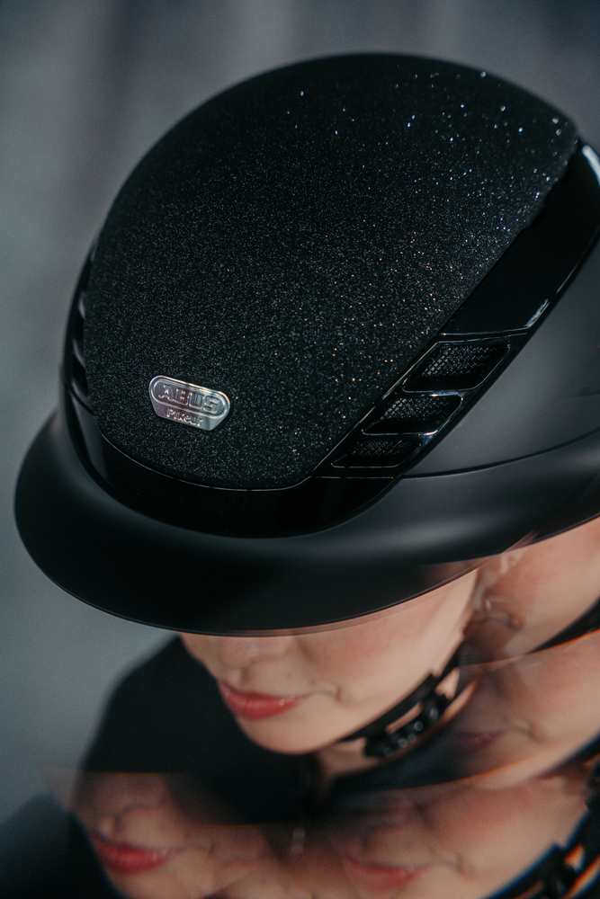 AIRLUXE SUPREME GLAM SHORT VISOR<br>RIDING HELMET