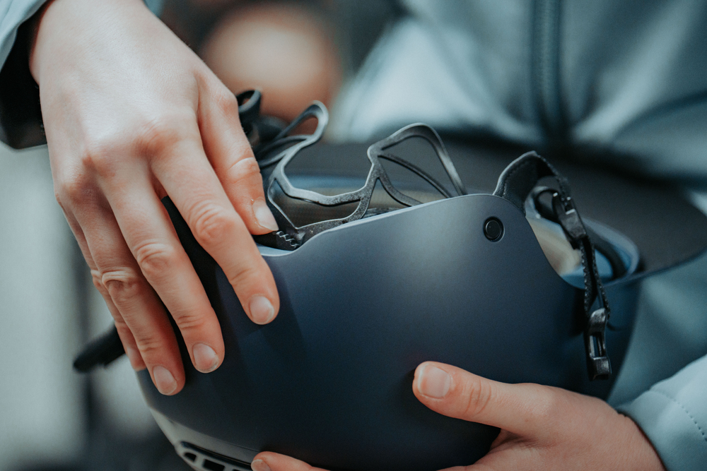 AIRLUXE PURE LONG VISOR<br>RIDING HELMET