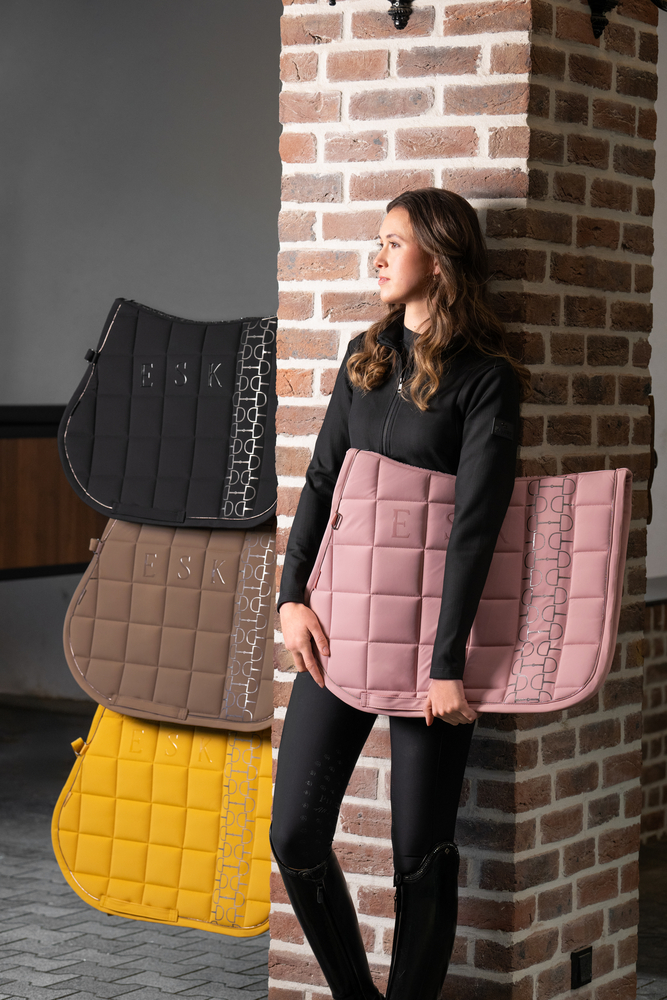 BIG SQUARE SOFTSHELL<br>SADDLE CLOTH