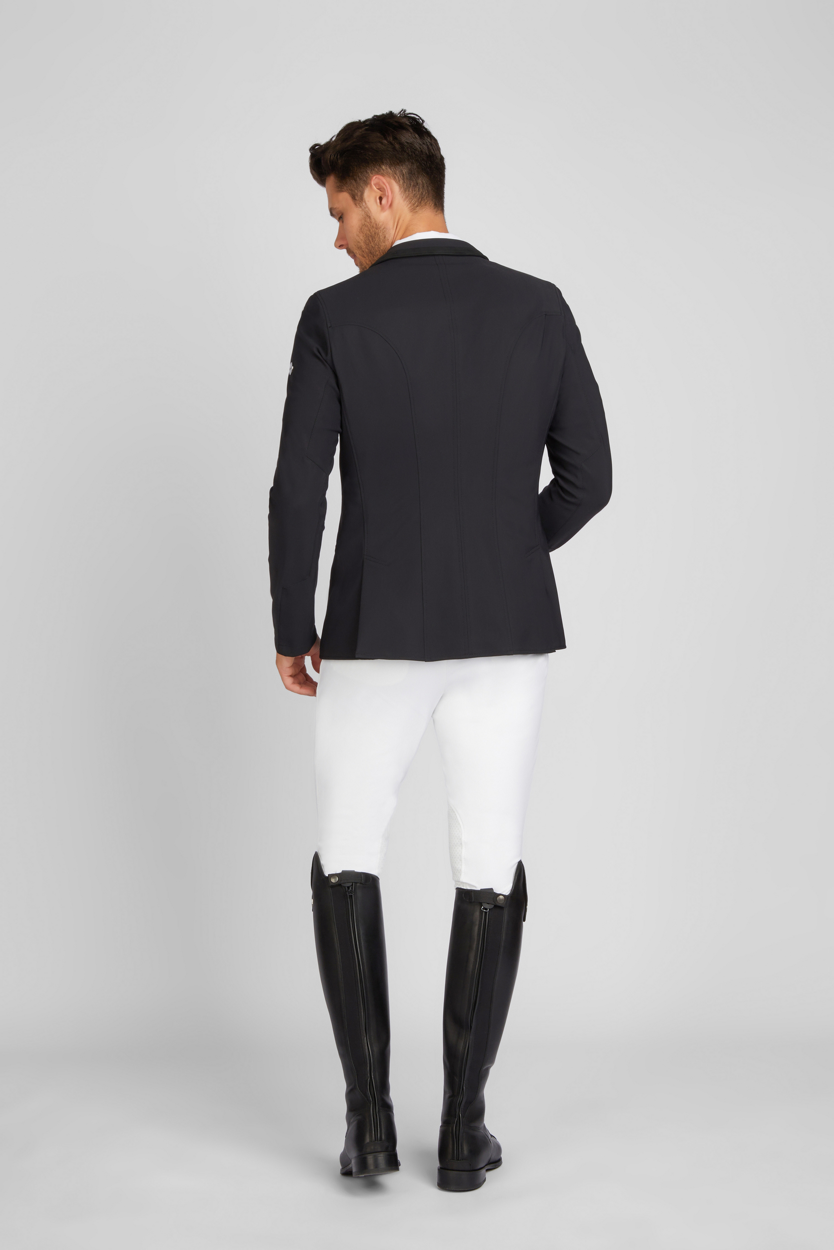 PIKEUR LUIS<br>SAKKO