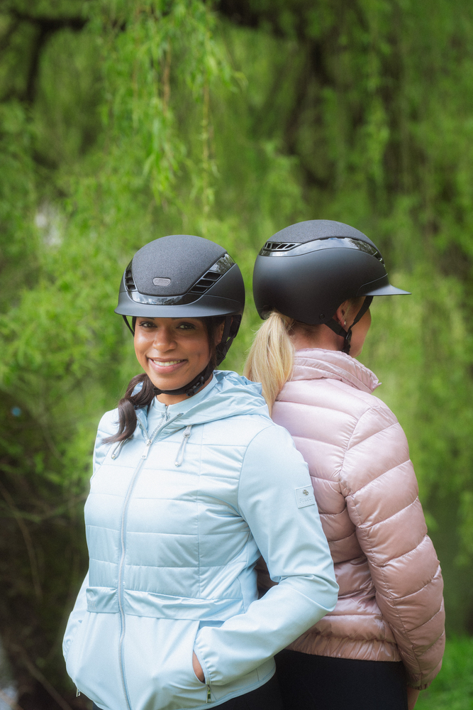 AIRLUXE SUPREME GLAM SHORT VISOR<br>RIDING HELMET