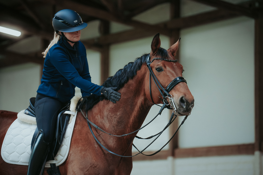 AIRLUXE PURE LONG VISOR<br>RIDING HELMET